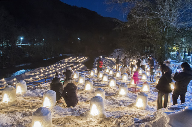 湯西川温泉　かまくら祭